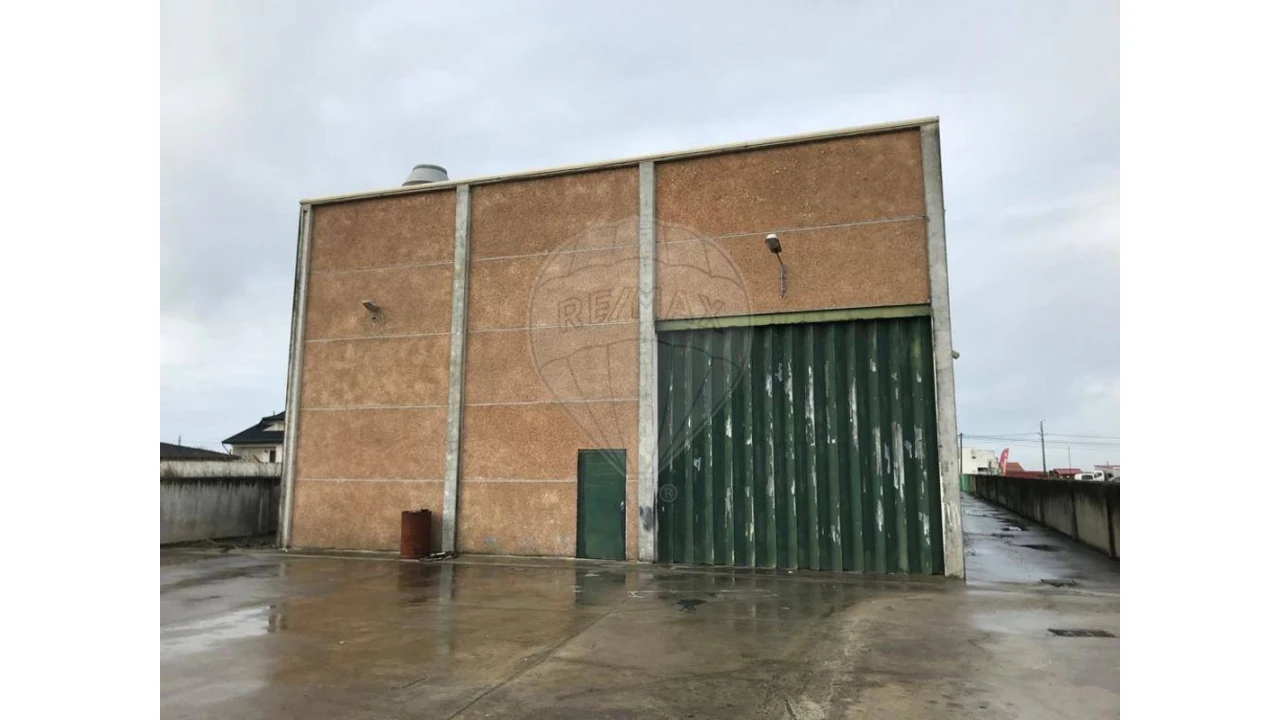 Armazém para Venda em Silvalde Foto 28