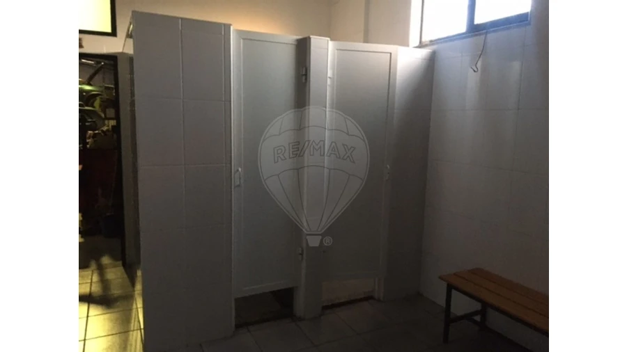 Armazém para Venda em Silvalde Foto 14