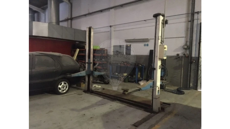 Armazém para Venda em Silvalde Foto 25