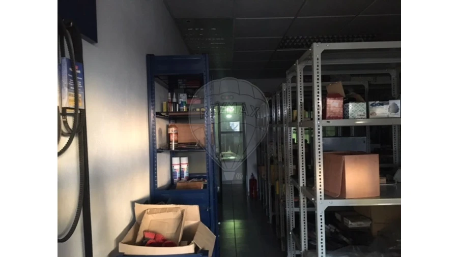 Armazém para Venda em Silvalde Foto 17