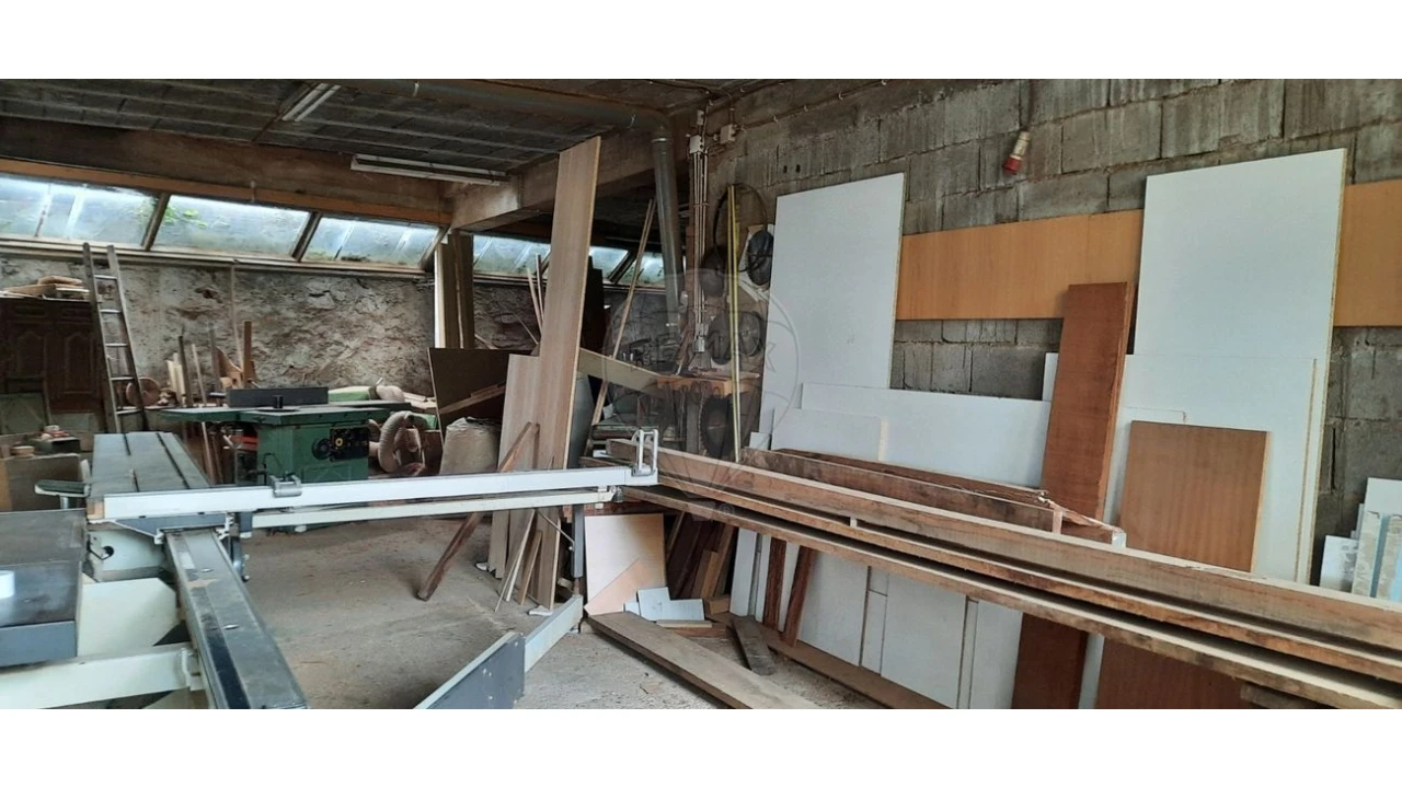 Armazém para Venda em Mozelos Foto 6