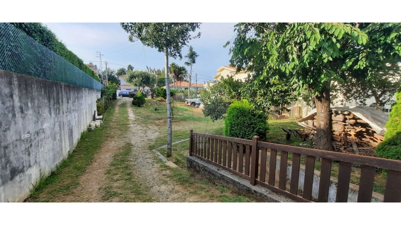 Armazém para Venda em Mozelos Foto 14