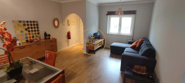 Apartamento T2 para Arrendamento em Portimão