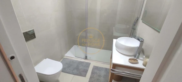 Apartamento T2 para Arrendamento em Portimão