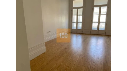 Escritório para Arrendamento em Cedofeita, Santo Ildefonso, Sé, Miragaia, São Nicolau e Vitória