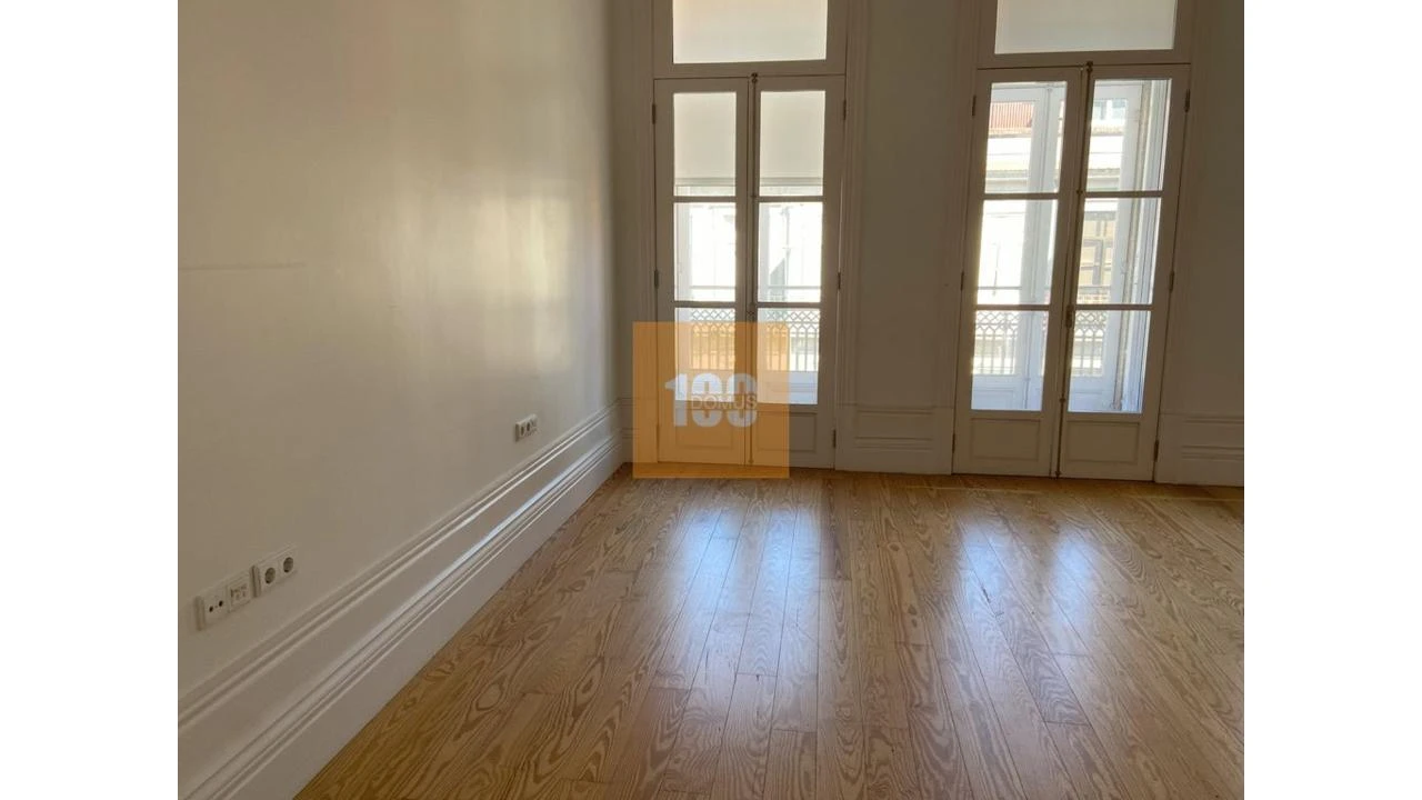 Escritório para Arrendamento em Cedofeita, Santo Ildefonso, Sé, Miragaia, São Nicolau e Vitória Foto 19