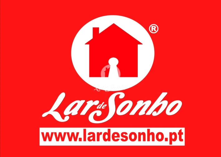 Loja para Venda em Joane Foto 1