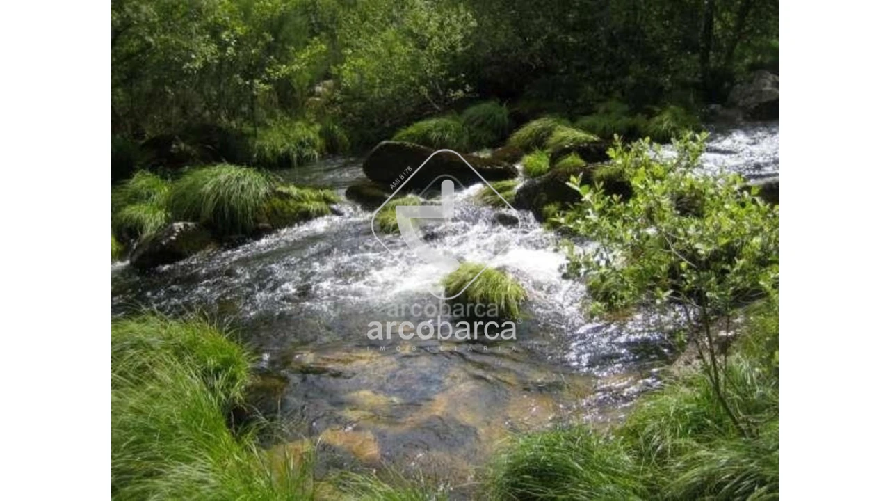 Terreno para Venda em Cabreiro Foto 23