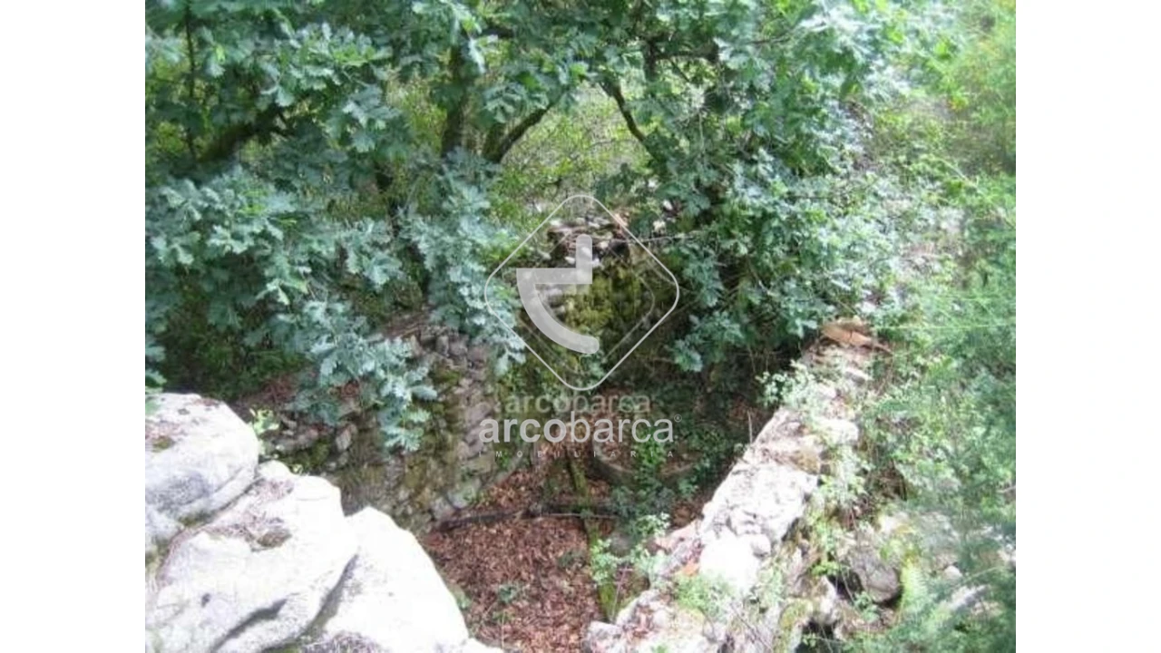Terreno para Venda em Cabreiro Foto 2