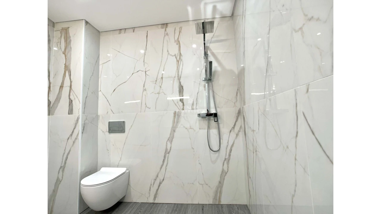 Apartamento T4 para Venda em Quelfes Foto 26