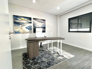 Apartamento T3 para Venda em Quelfes
