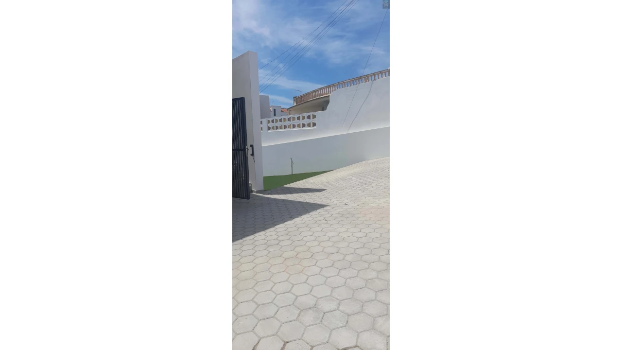 Moradia T3 para Venda em Lagos (São Sebastião e Santa Maria) Foto 63
