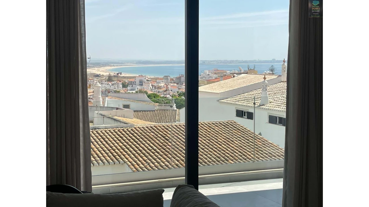 Moradia T3 para Venda em Lagos (São Sebastião e Santa Maria) Foto 24