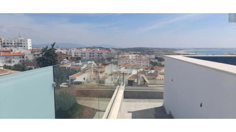 Moradia T3 para Venda em Lagos (São Sebastião e Santa Maria)