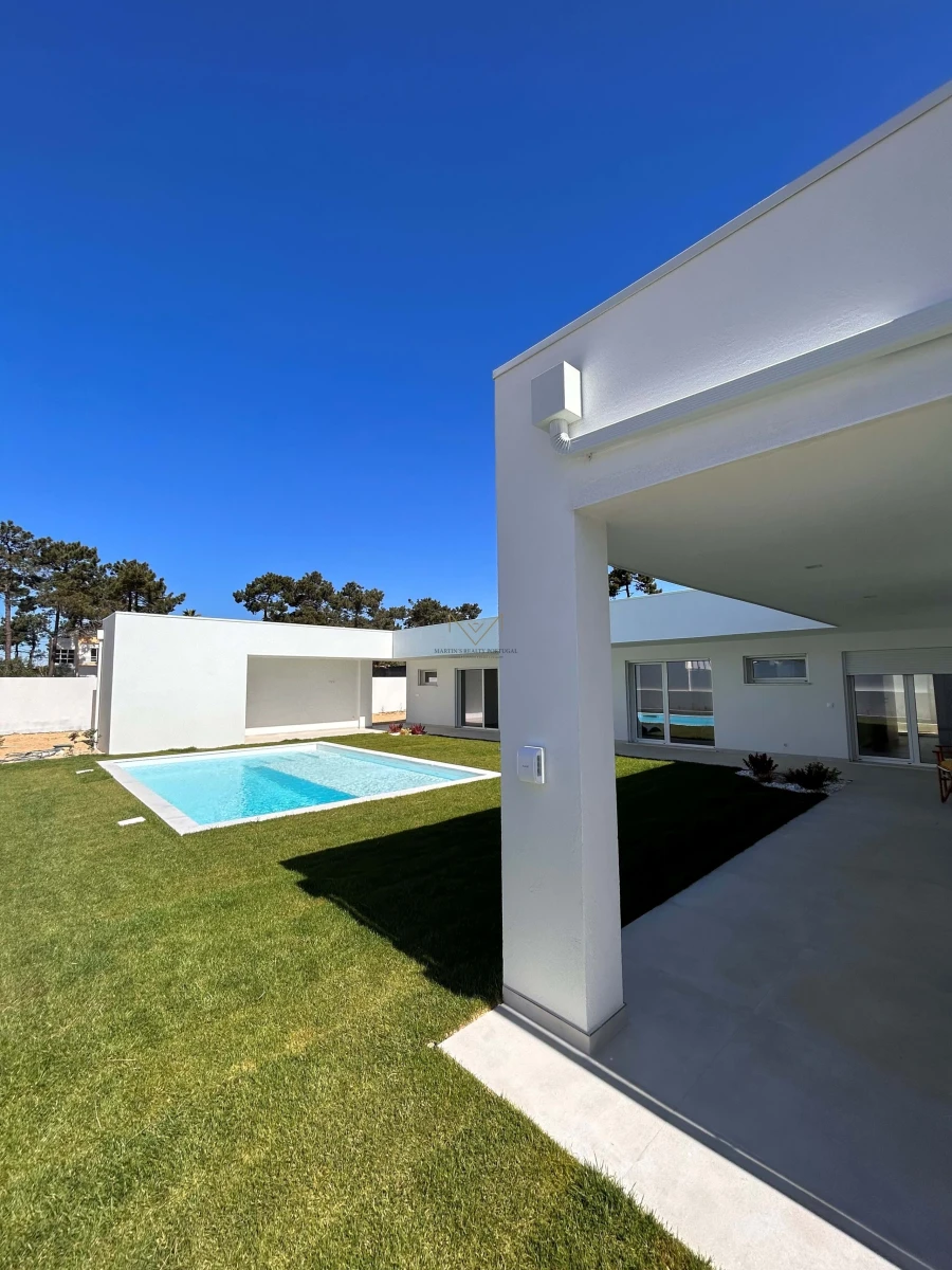 Moradia T4 para Venda em Charneca de Caparica e Sobreda Foto 34