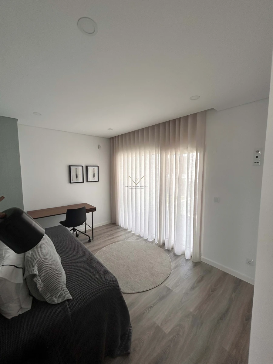 Moradia T4 para Venda em Charneca de Caparica e Sobreda Foto 15