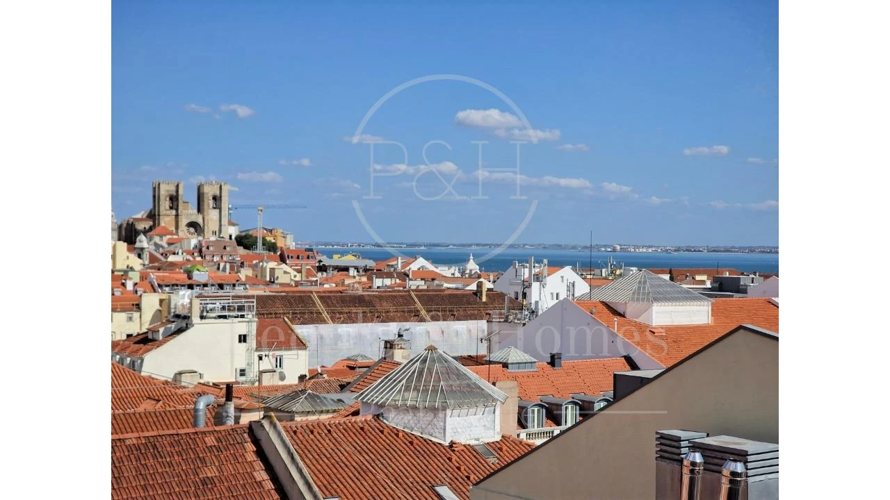 Apartamento T1 para Arrendamento em Misericórdia Foto 1