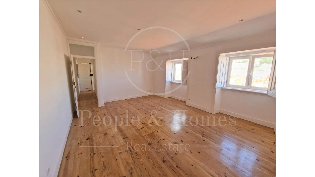 Apartamento T1 para Arrendamento em Misericórdia Foto 8