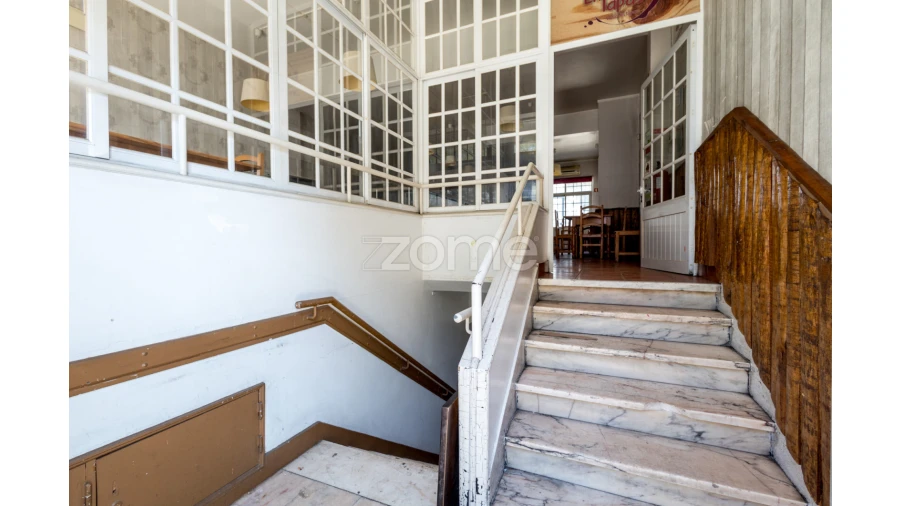 Negócio para Venda em São João Baptista e Santa Maria dos Olivais Foto 15