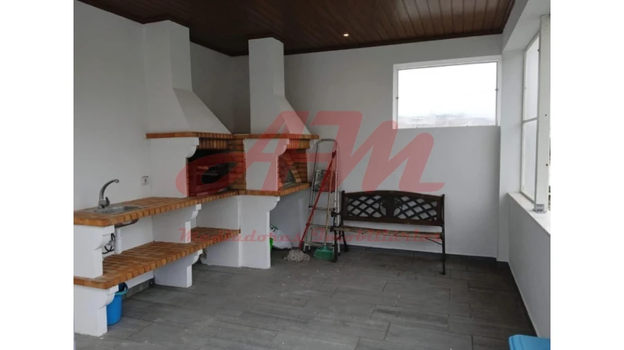 Moradia T4 para Venda em Parceiros e Azoia Foto 8