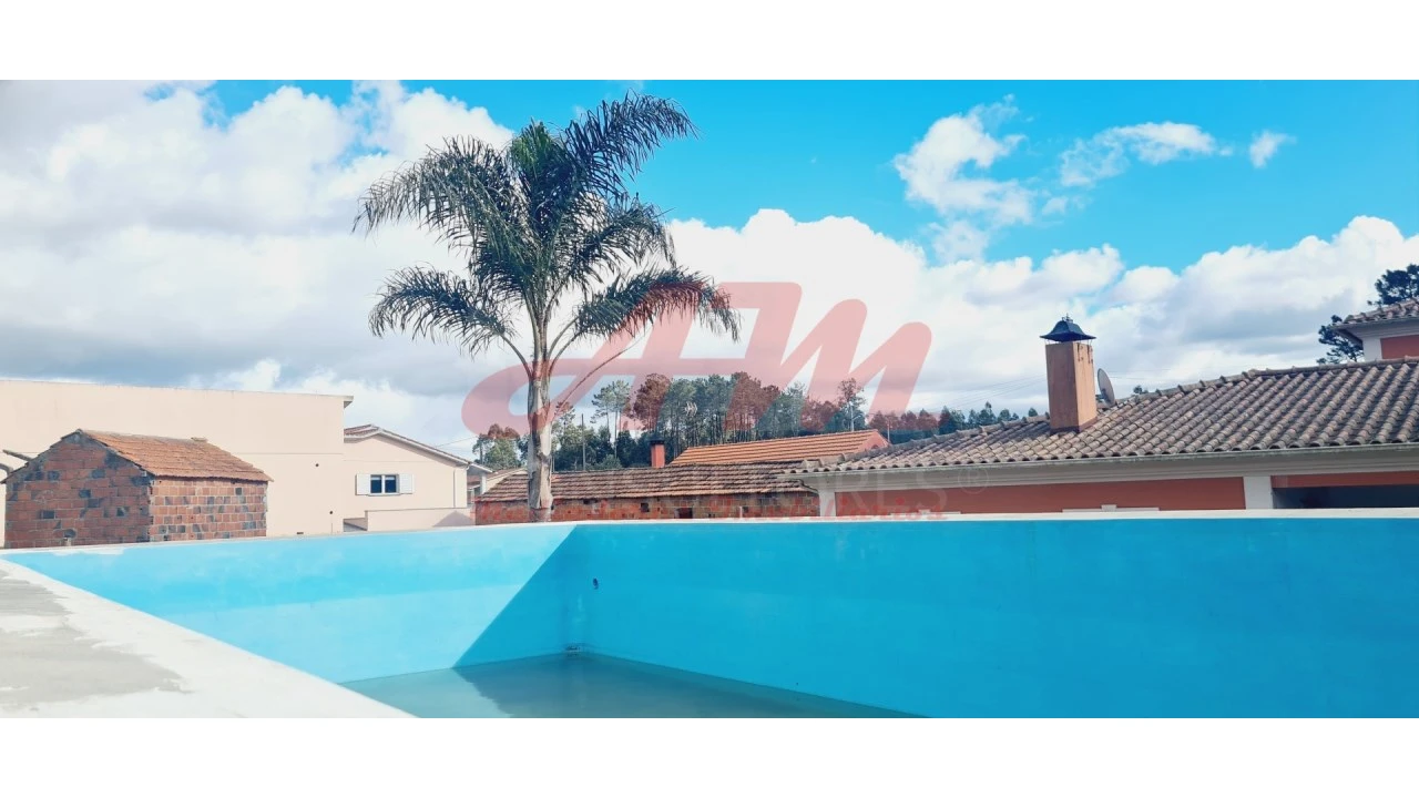 Moradia T7 para Venda em Bidoeira de Cima Foto 6