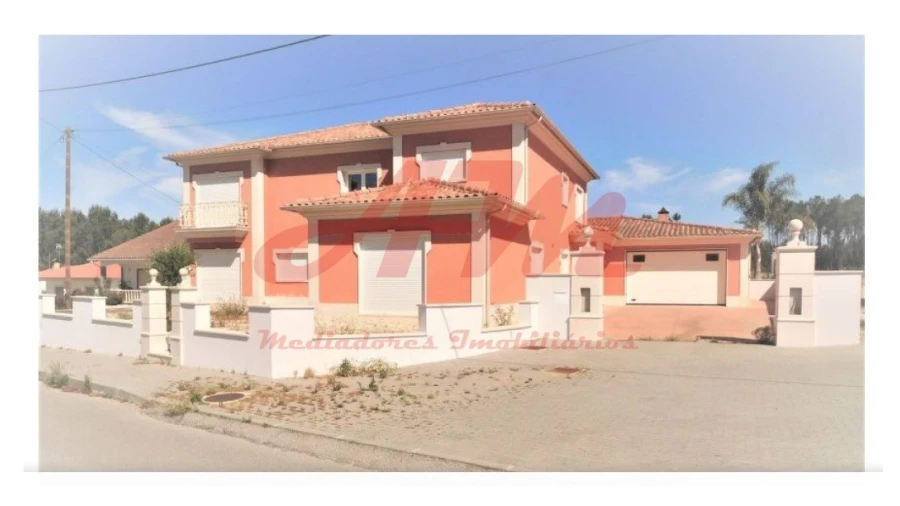 Moradia T7 para Venda em Bidoeira de Cima