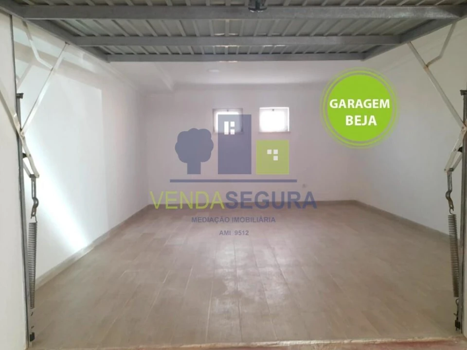 Garagem para Arrendamento em Beja (Santiago Maior e São João Baptista) Foto 1