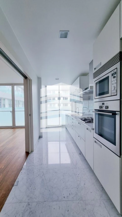 Apartamento T3 para Venda em Funchal (Se)