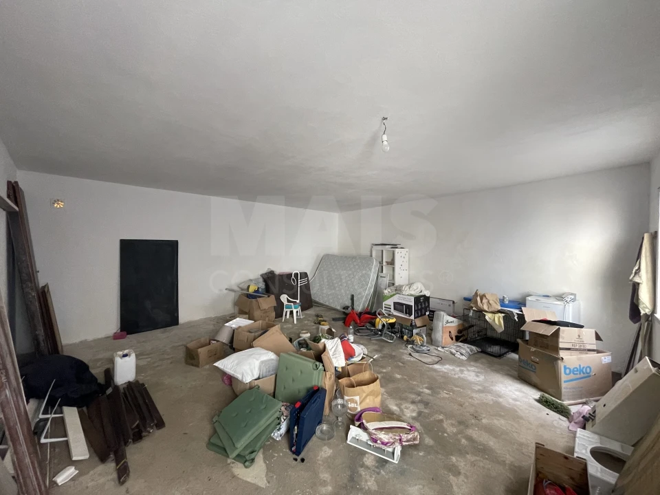 Prédio para Venda em Atouguia da Baleia Foto 11