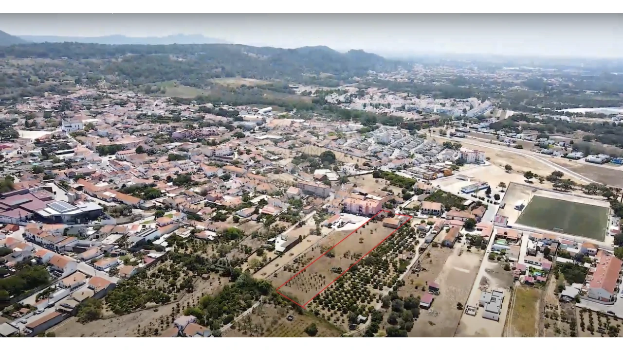 Moradia T6 para Venda em Quinta do Anjo Foto 6