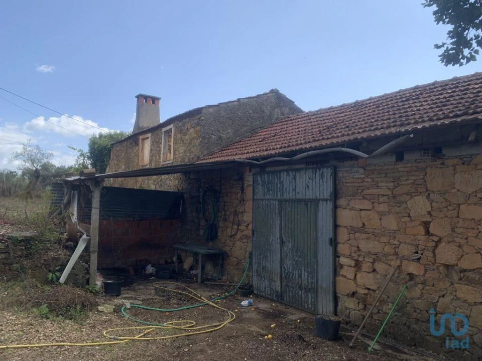 Moradia T2 para Venda em Graça Foto 1