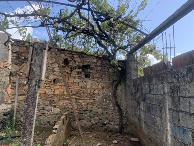 Moradia T2 para Venda em Graça Foto 14