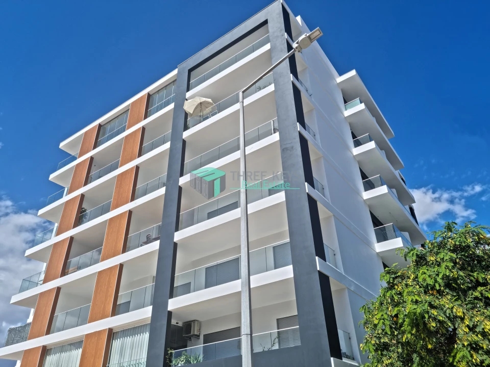 Apartamento T3 para Venda em Portimão Foto 9
