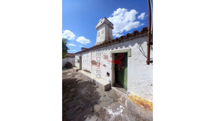 Quinta T8 para Venda em Redondo Foto 3