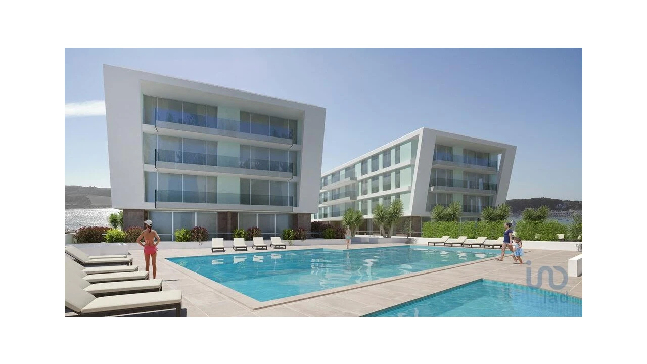 Apartamento T1 para Venda em São Martinho do Porto Foto 3