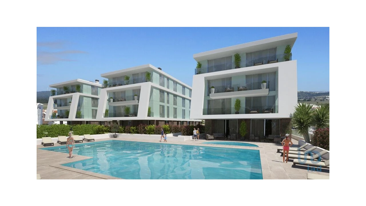 Apartamento T1 para Venda em São Martinho do Porto Foto 2