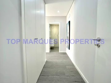 Apartamento T3 para Venda em Quelfes