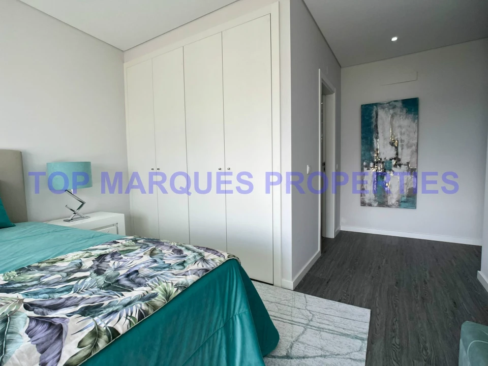Apartamento T3 para Venda em Quelfes Foto 22