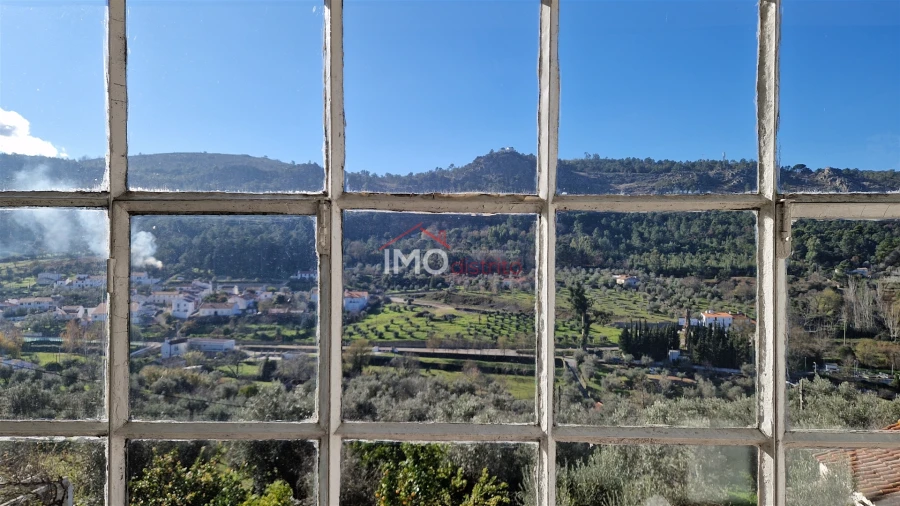 Moradia T6 para Venda em Santiago Maior Foto 24