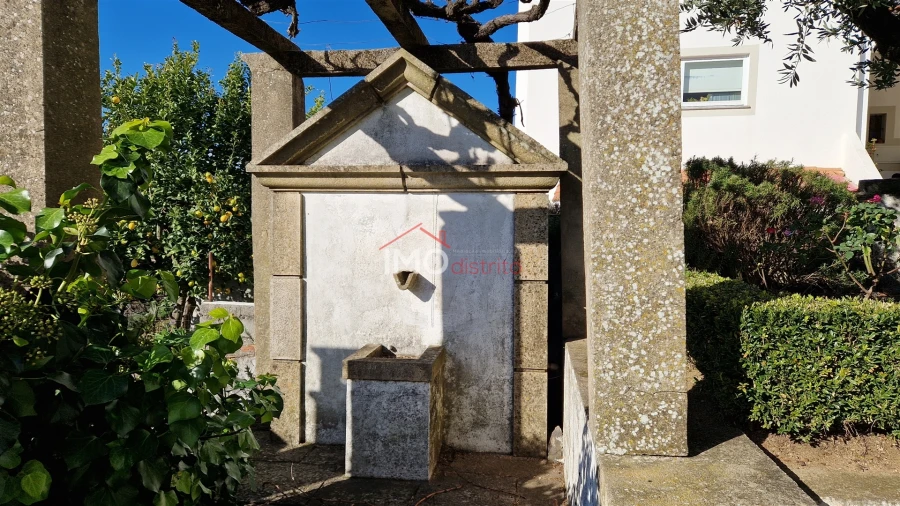 Moradia T6 para Venda em Santiago Maior Foto 39