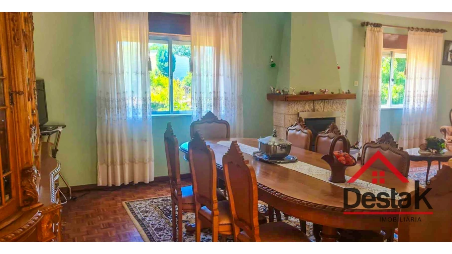 Moradia T5 para Venda em Sul Foto 11