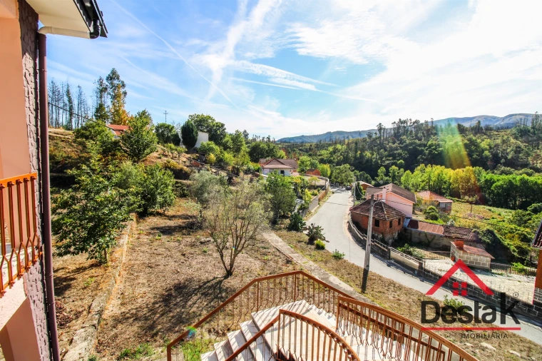 Moradia T5 para Venda em Sul Foto 7