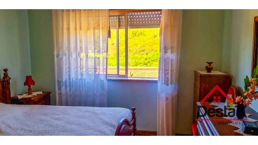 Moradia T5 para Venda em Sul Foto 24