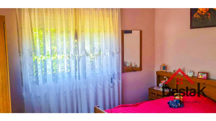 Moradia T5 para Venda em Sul Foto 16