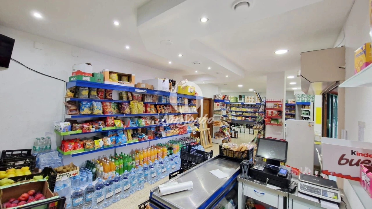 Loja para Arrendamento em Modivas Foto 5