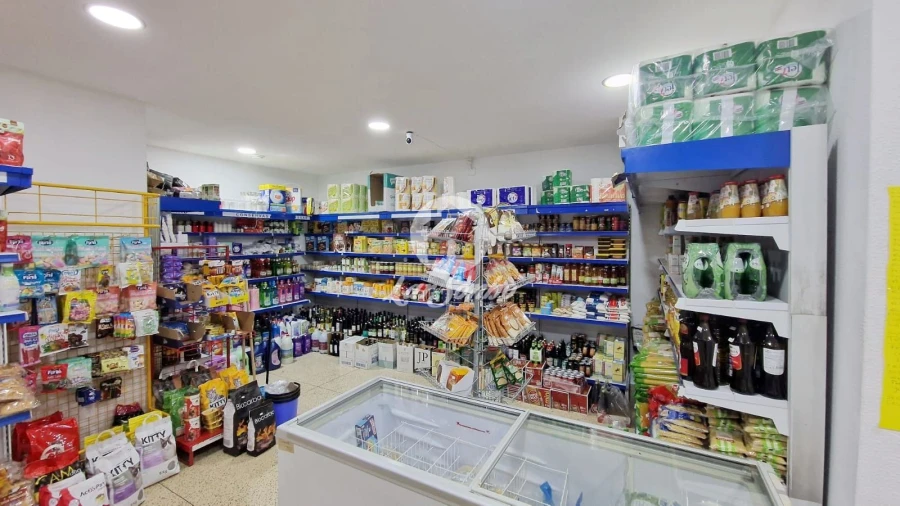 Loja para Arrendamento em Modivas Foto 1