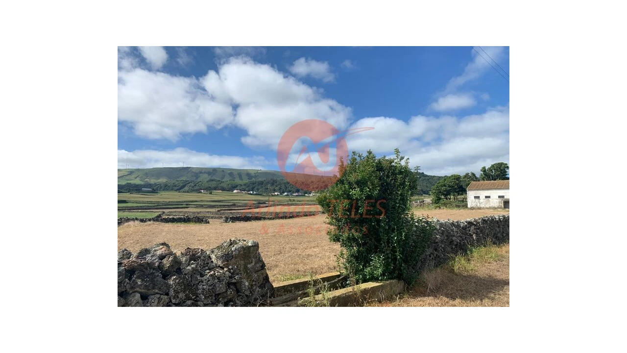 Terreno para Venda em Praia da Vitoria (Santa Cruz) Foto 6