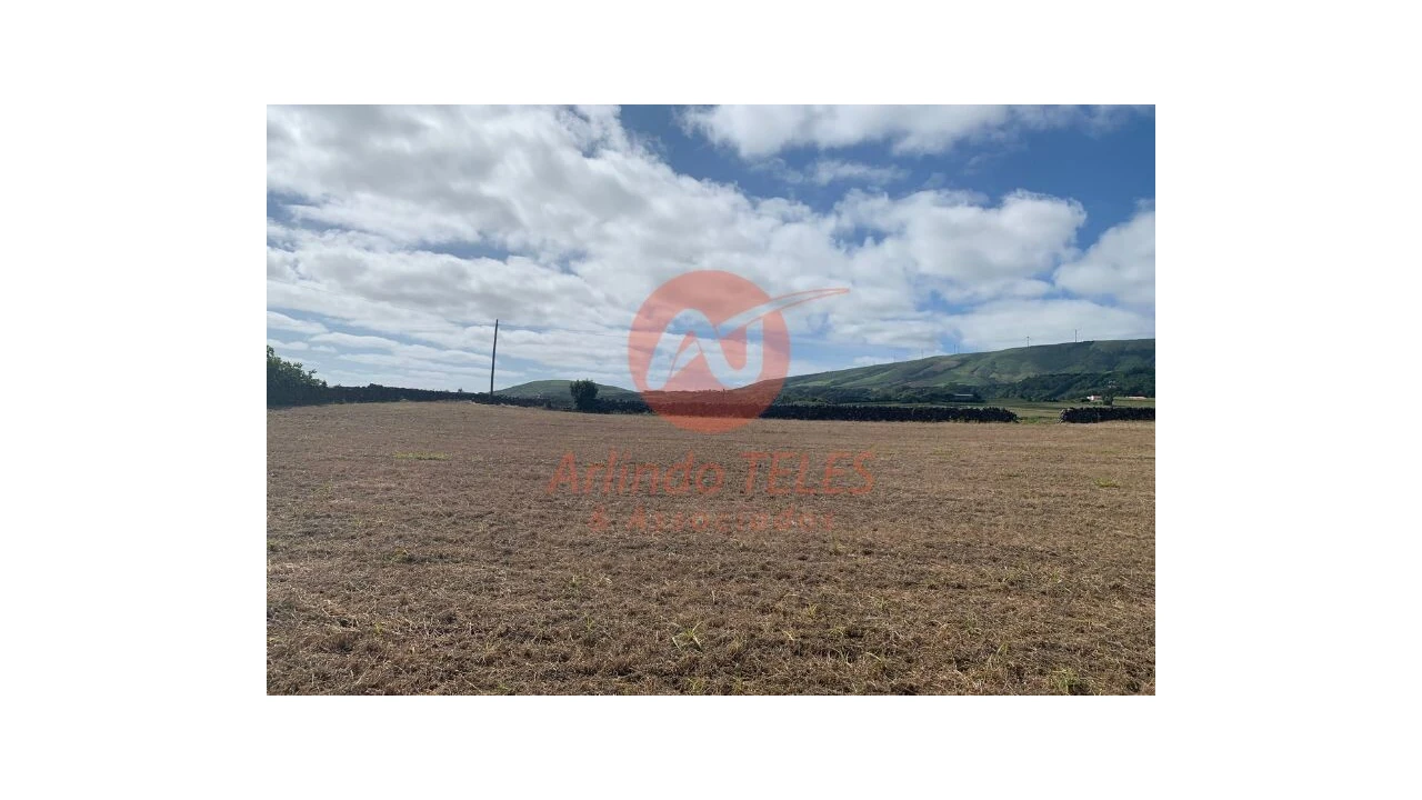 Terreno para Venda em Praia da Vitoria (Santa Cruz) Foto 14