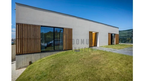 Moradia T4 para Venda em Canidelo