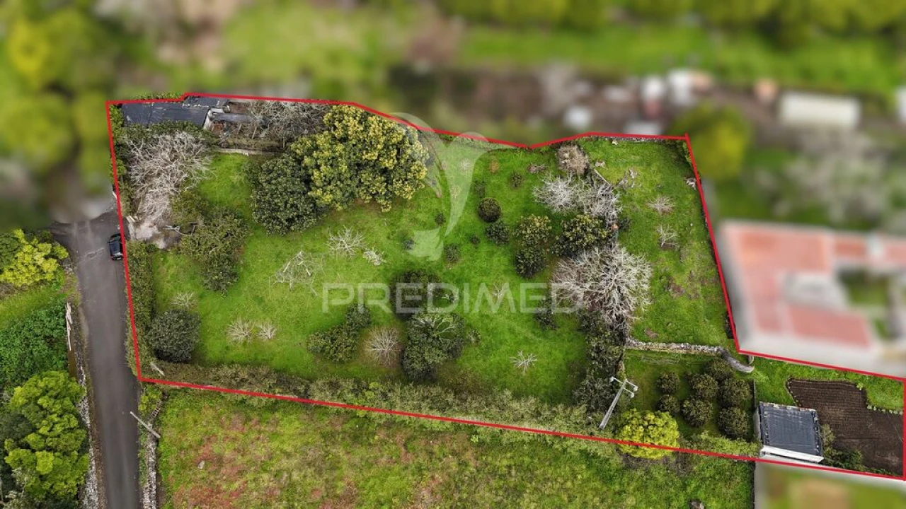 Terreno para Venda em Terra Chã Foto 1